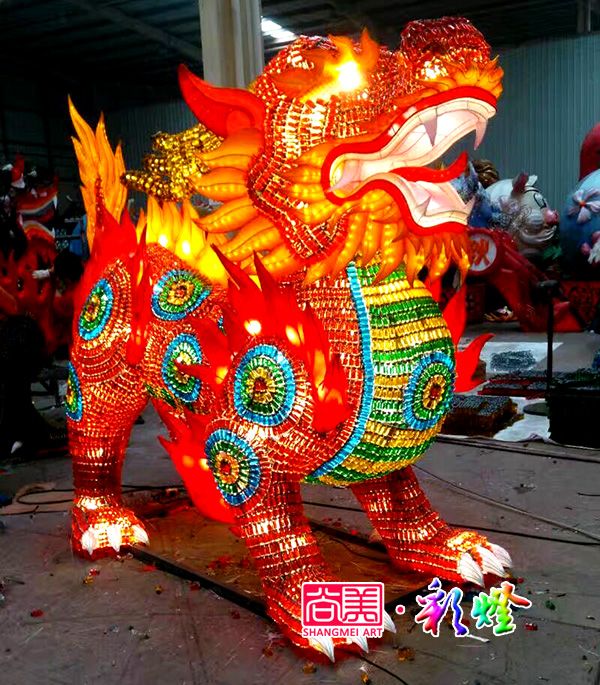 用什么材質做花燈彩燈是自貢人想不到的？創(chuàng)意成就一方產(chǎn)業(yè)