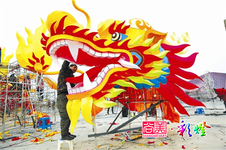 自貢彩燈制作隊(duì)伍如此龐大，是怎樣組織起來的呢？