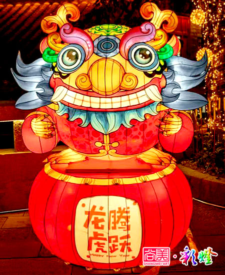 從民俗文化傳承到揚(yáng)名天下，自貢燈會(huì)經(jīng)歷了哪幾個(gè)階段？